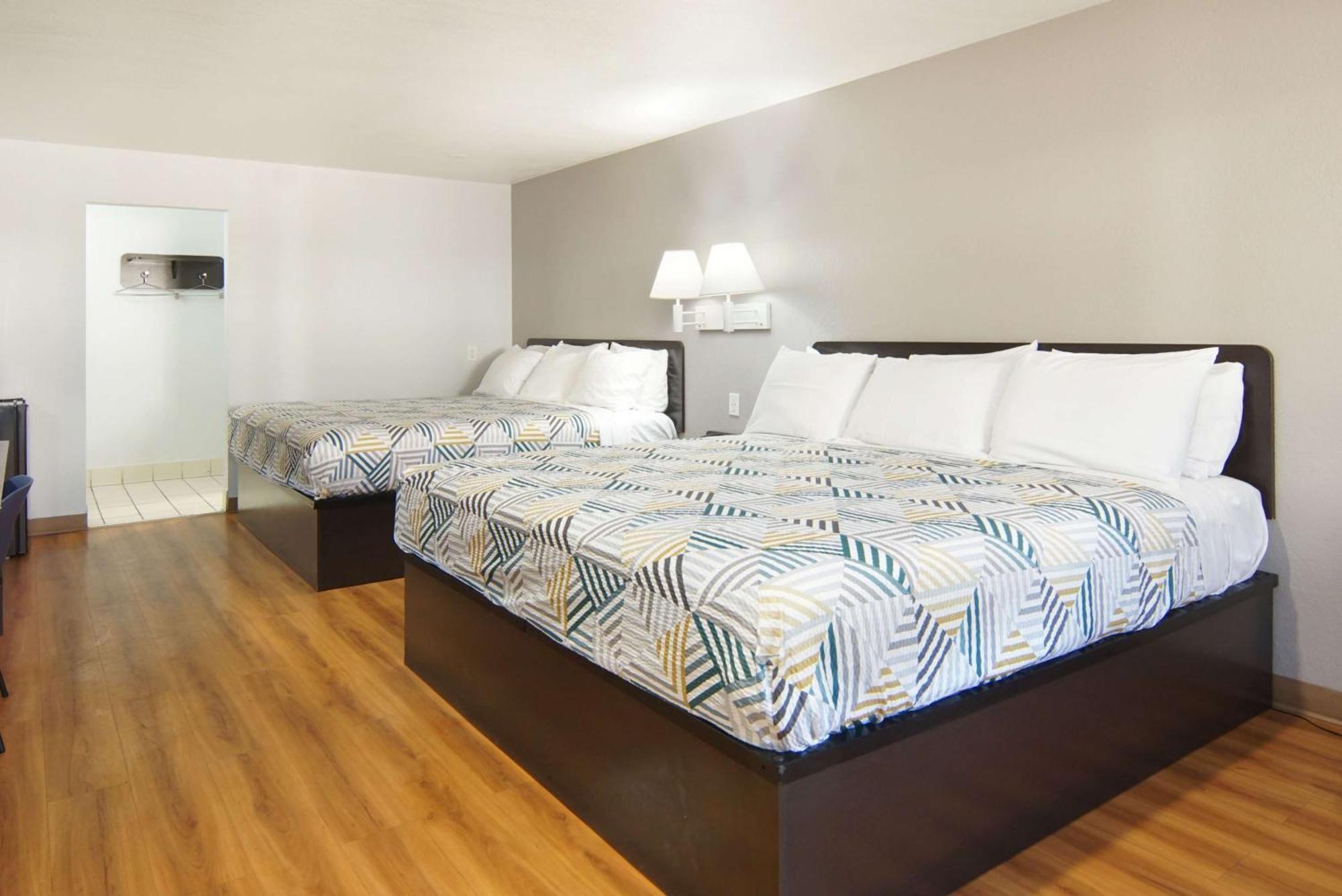 Motel 6-Lancaster, Tx - Desoto - Ланкастър Екстериор снимка