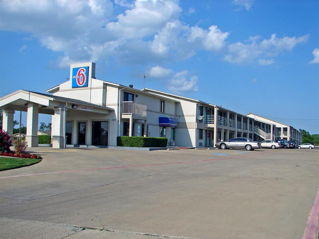 Motel 6-Lancaster, Tx - Desoto - Ланкастър Екстериор снимка