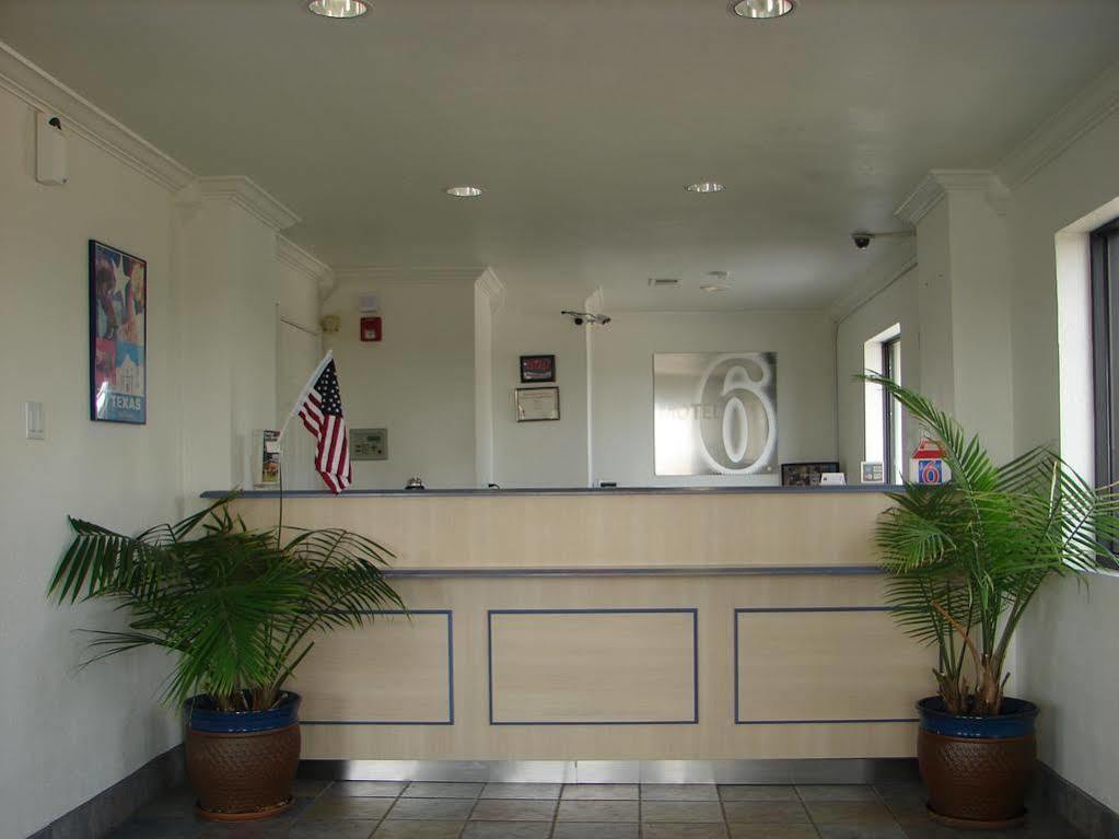 Motel 6-Lancaster, Tx - Desoto - Ланкастър Екстериор снимка